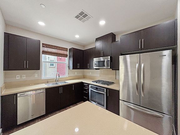 5th image of 7911 Modern Oasis Dr