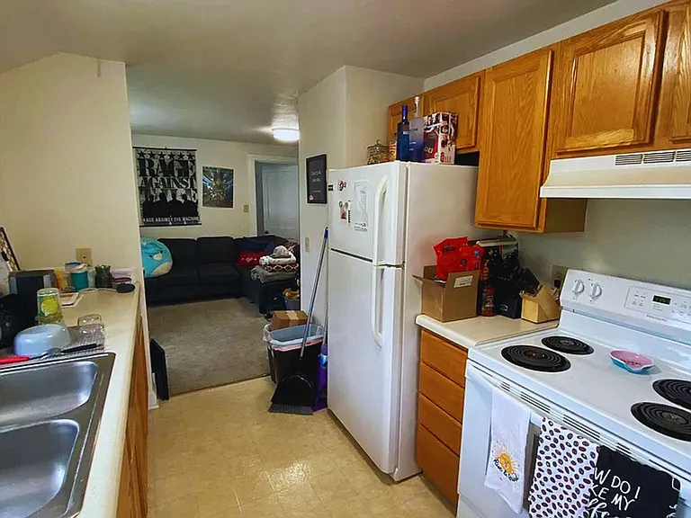7408 Elmwood Ave — Photo 8