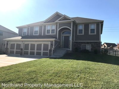 11212 N Manchester Ave, Kansas City, MO, 64157