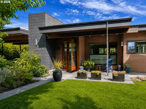 6809 SE Ash St, Portland, OR 97215