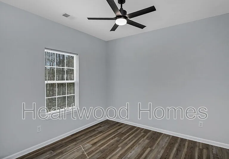 32 Roberson St — Photo 16