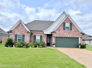 2615 Dela Dr, Southaven, MS 38672