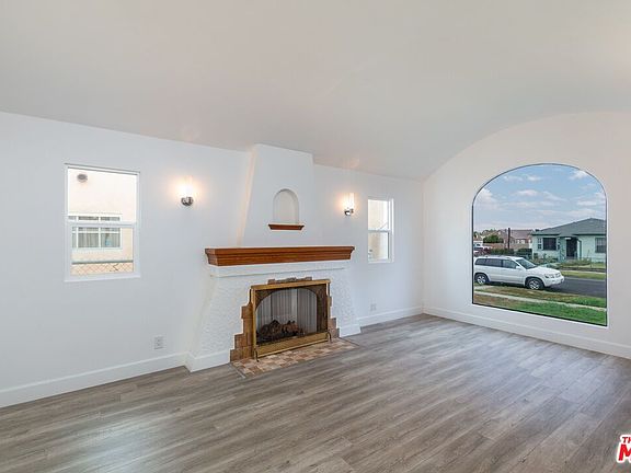3rd image of 7407 Dalton Ave