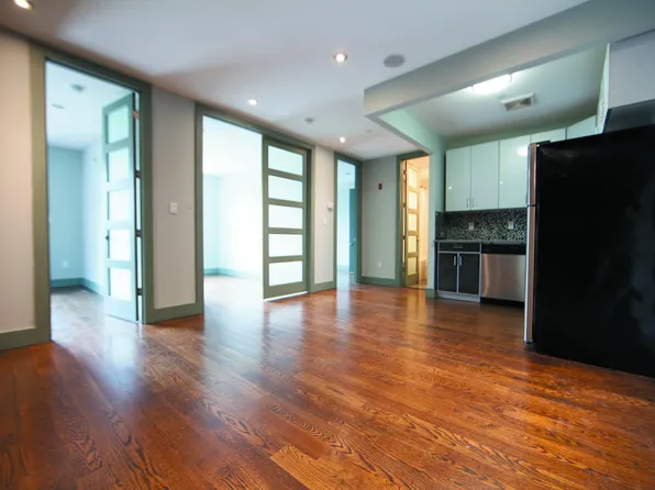 508 Seneca Avenue image 1 of 15