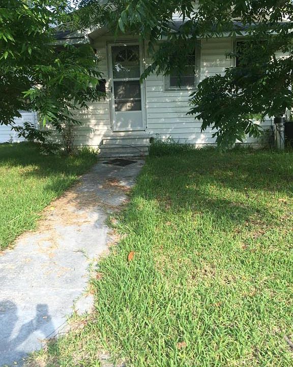 2nd image of 427 N Cherry St