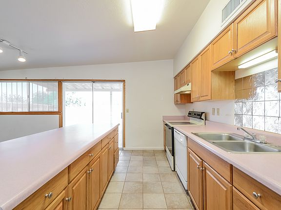 2nd image of 2405 S Kevin Dr