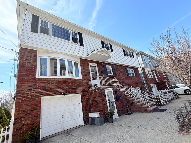 79 Paterson St — Photo 1