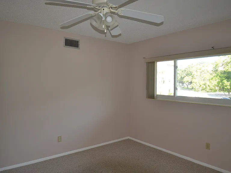 2471 Sumatran Way #25 — Photo 32