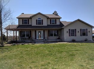 107 63rd Dr, Union Grove, WI 53182
