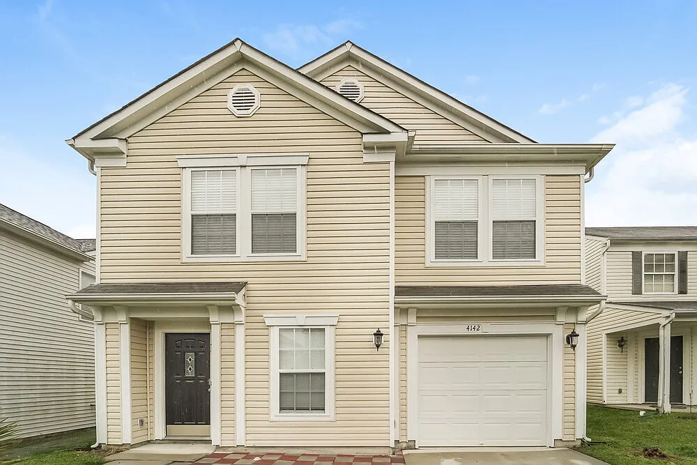 4 bed, 2.5 bath, 2541 sqft, $2,095 — Photo 1