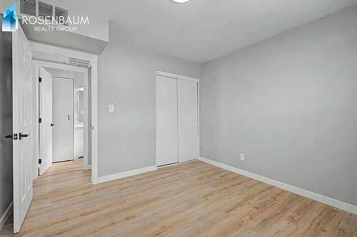 1925 W Village Dr #2 — Photo 15