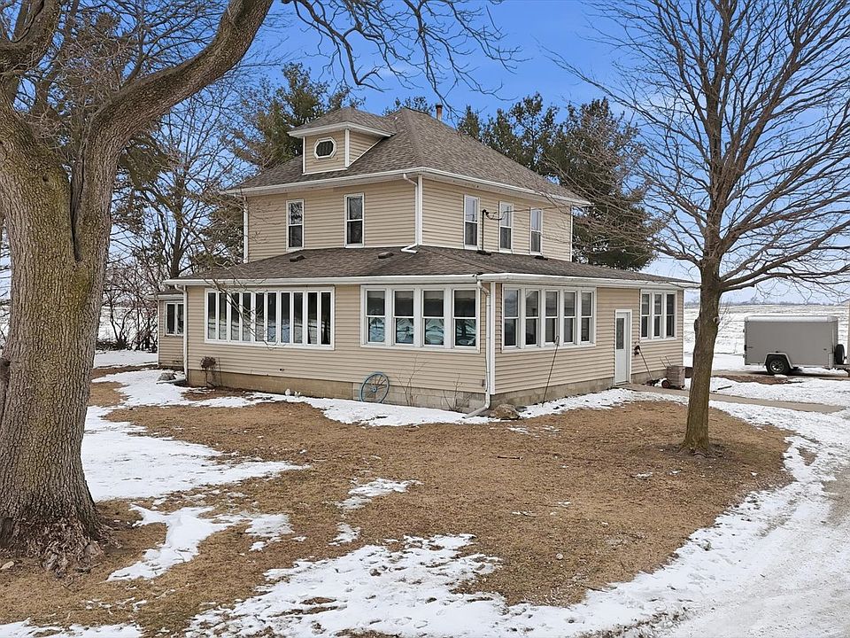 1st image of 422 E 600 North Rd