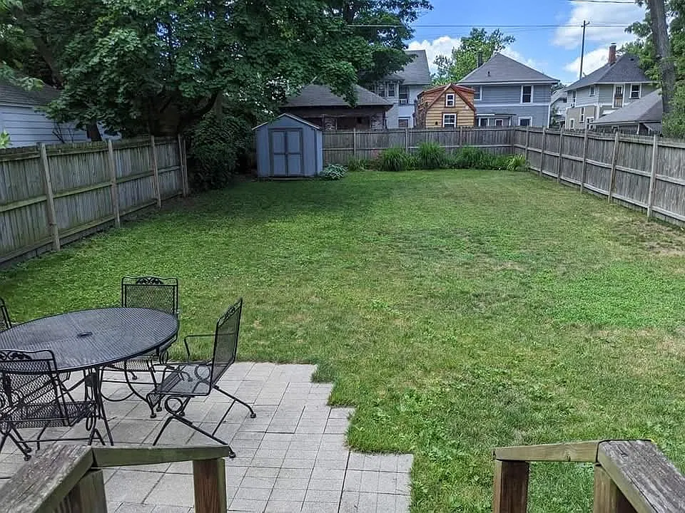 543 Norwood Ave SE — Photo 2