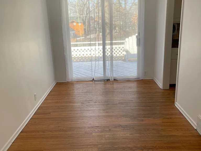 514 Sunset Vale — Photo 9