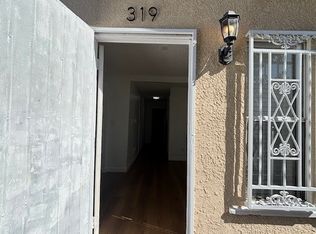 319 E 106th St, Los Angeles, CA 90003