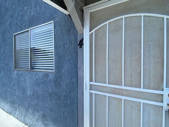 3rd image of 640 Stanley Ave #4