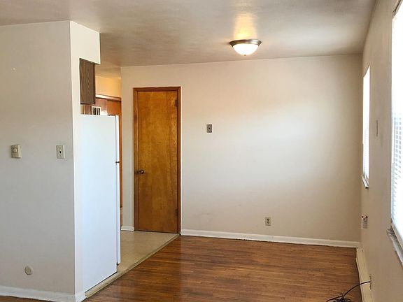3rd image of 2434 E Kelly St APT 18B