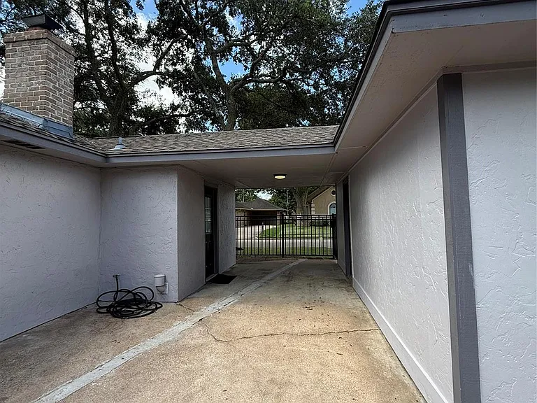 2716 Pine Cone Ln — Photo 25
