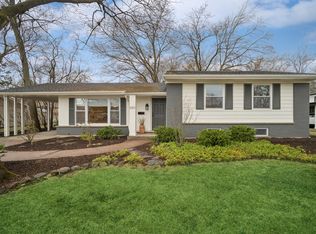 650 Timber Hill Rd, Deerfield, IL 60015