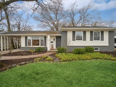 650 Timber Hill Rd, Deerfield, IL, 60015