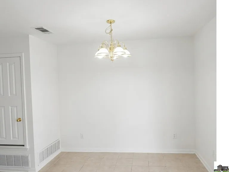 305 Cedar Ridge Dr #A — Photo 5