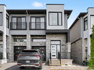 135 Duford St, Ottawa, ON K1L6Z5