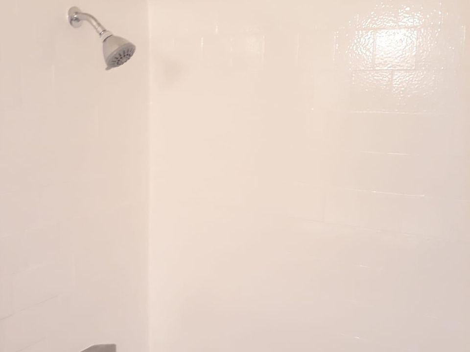 1st image of 527 N Coronado St #12