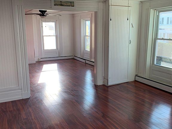 4th image of 49 High St #1A