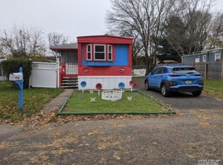 114 Lincoln Ave, Holbrook, NY 11741