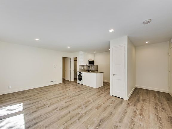 5th image of 875 Broadway APT 2
