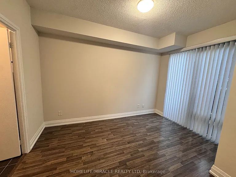 555 Wilson Ave #103 — Photo 17