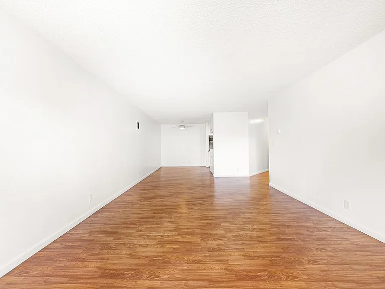 Burton Almont — Photo 17