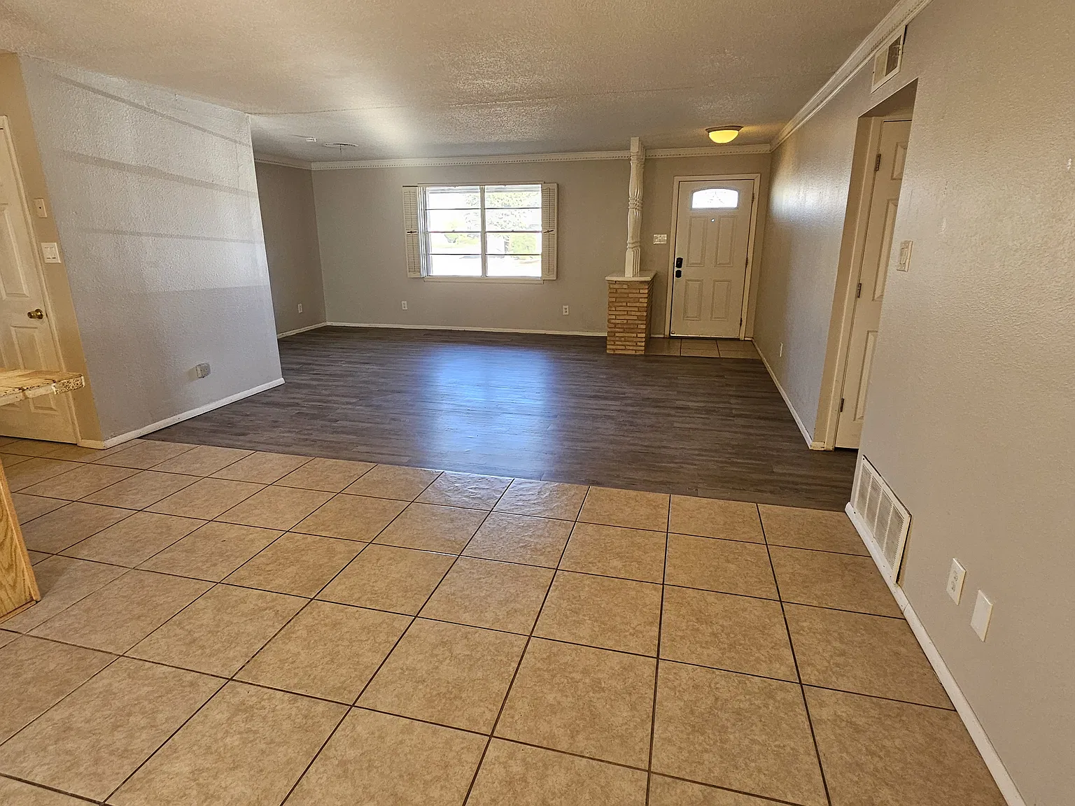 3 bed, 1672 sqft, $1,850 — Photo 1