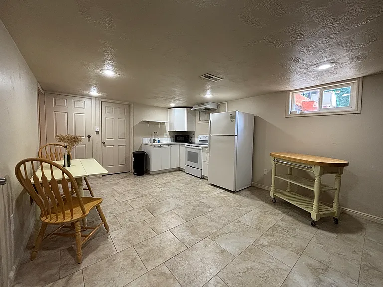 174 E Pioneer Ave S #BASEMENT — Photo 3