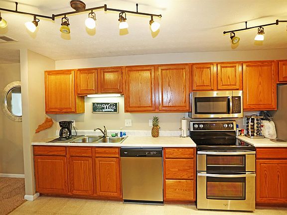 2nd image of 600 Vincent Way APT 3212