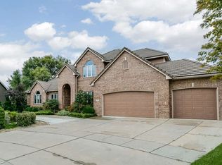 8634 W Meadow Pass Ct, Wichita, KS 67205
