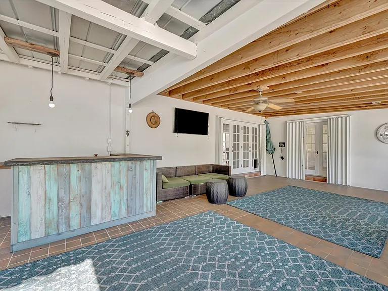 4237 Higel Ave — Photo 39