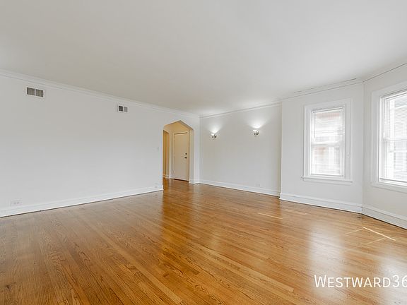 4th image of 7839 S Kingston Ave #3