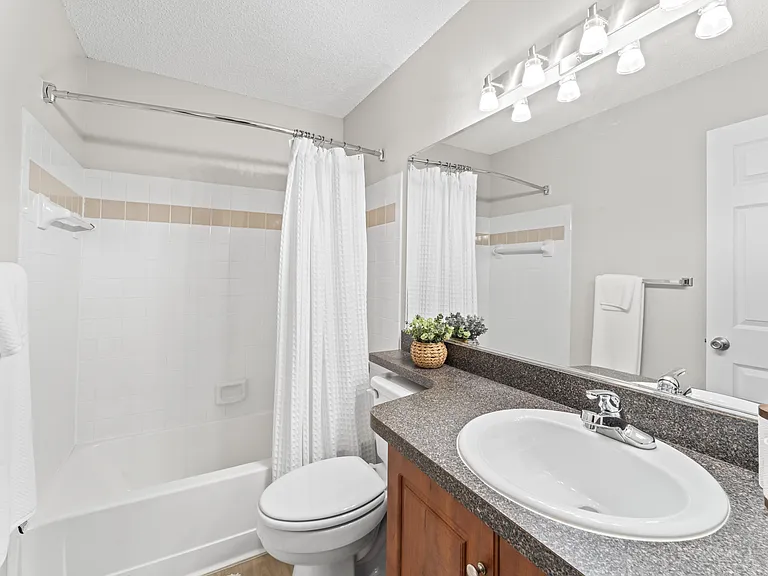 Middletown Brooke Apartments — Photo 30
