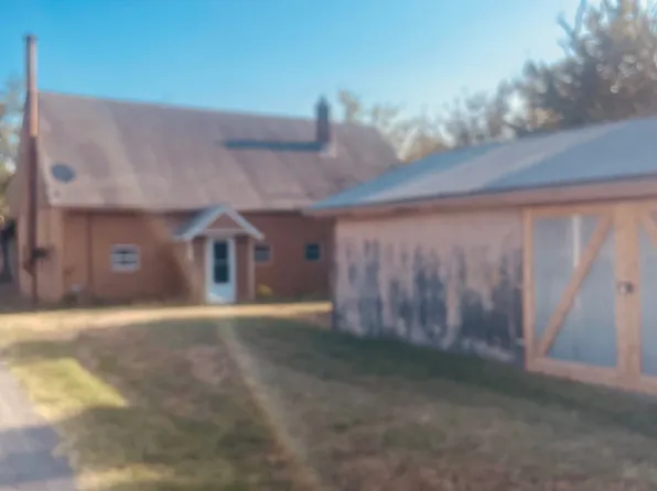 25 Ronda Ln, Chanute, KS 66720