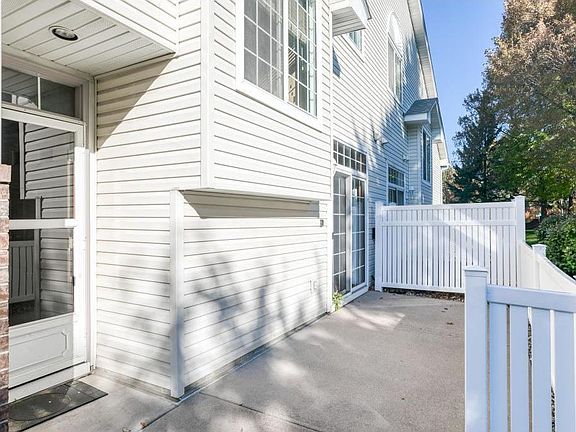 3rd image of 2643 Mallard Dr