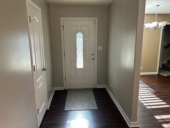2nd image of 553 Parkvue Village Way
