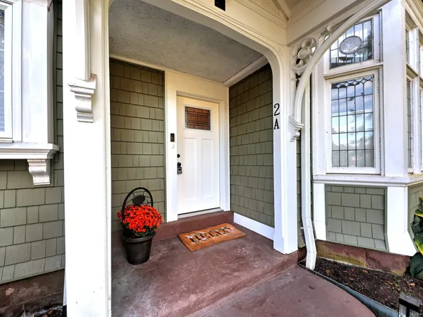 122 Newfield Street APT 2A, Middletown, CT 06457