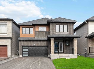 686 Fenwick Way, Ottawa, ON K2J 7E6