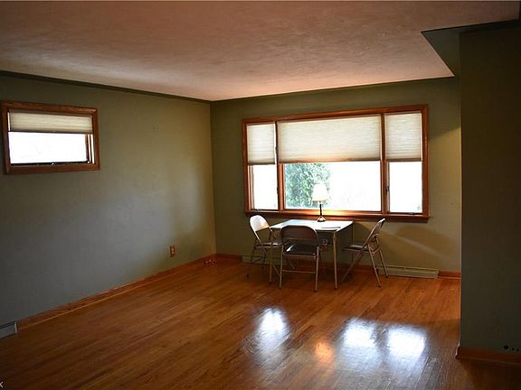 4th image of 1239 W 26th St