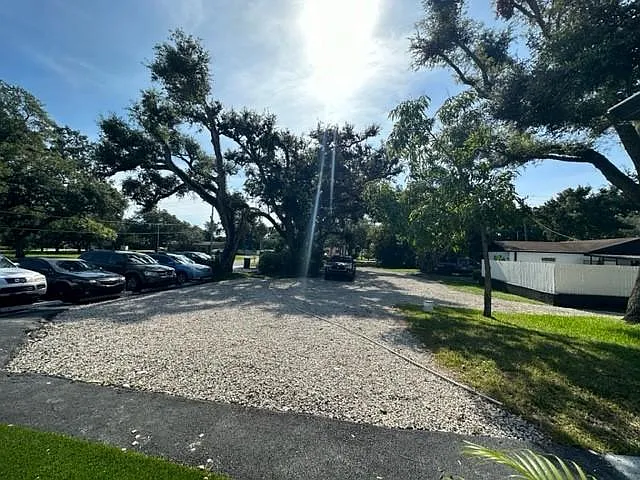1 bed, 750 sqft, $1,595 — Photo 3