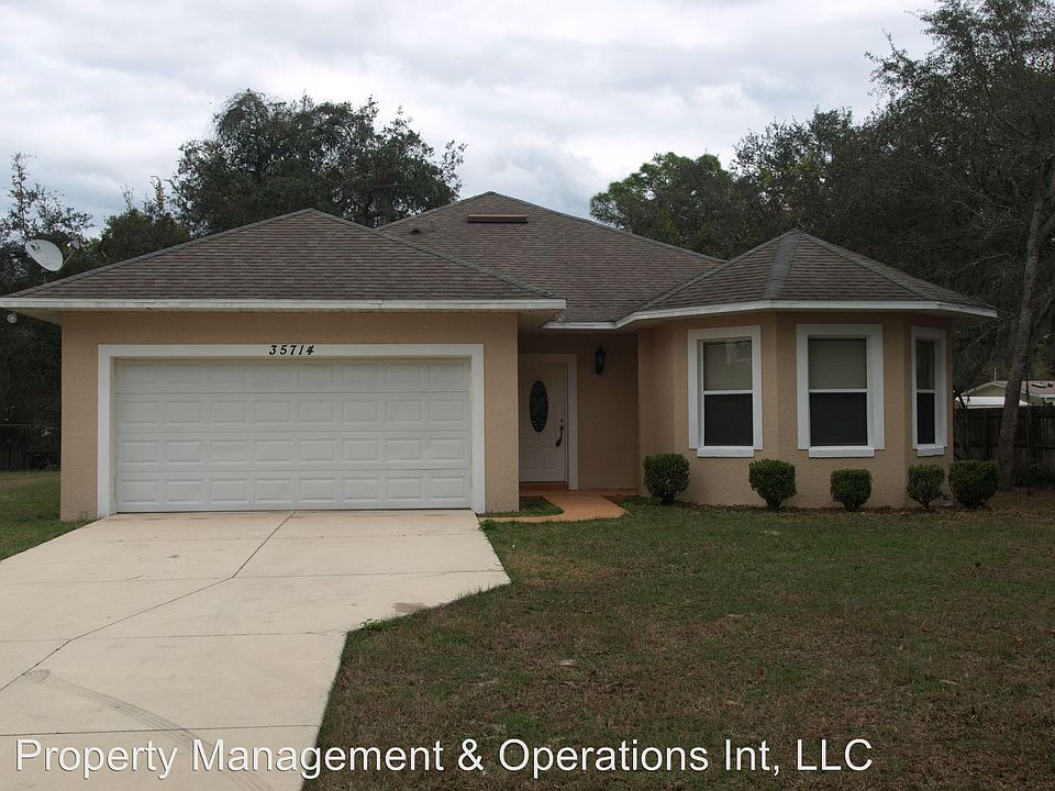 1st image of 35714 Lakewood Dr