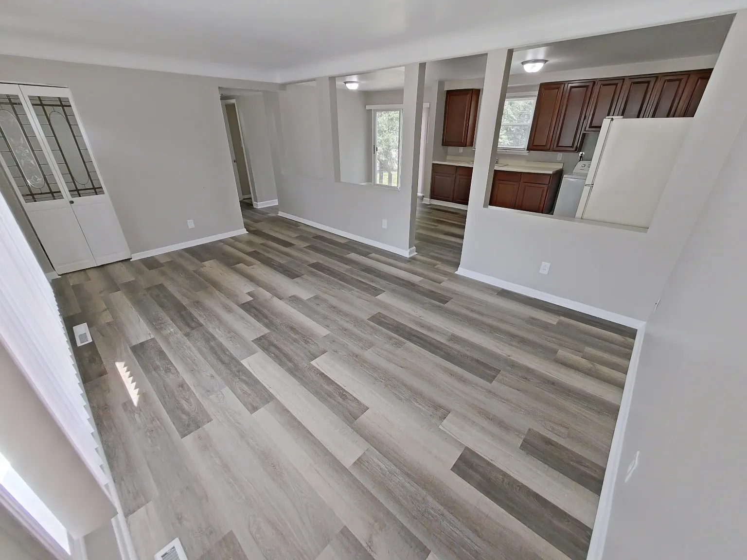 2 bed, 864 sqft, $1,150 — Photo 2