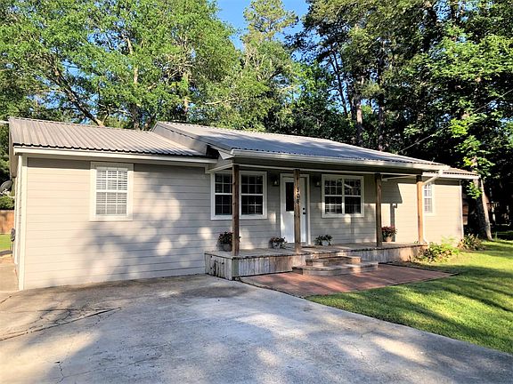 4th image of 306 Governor Wood Dr