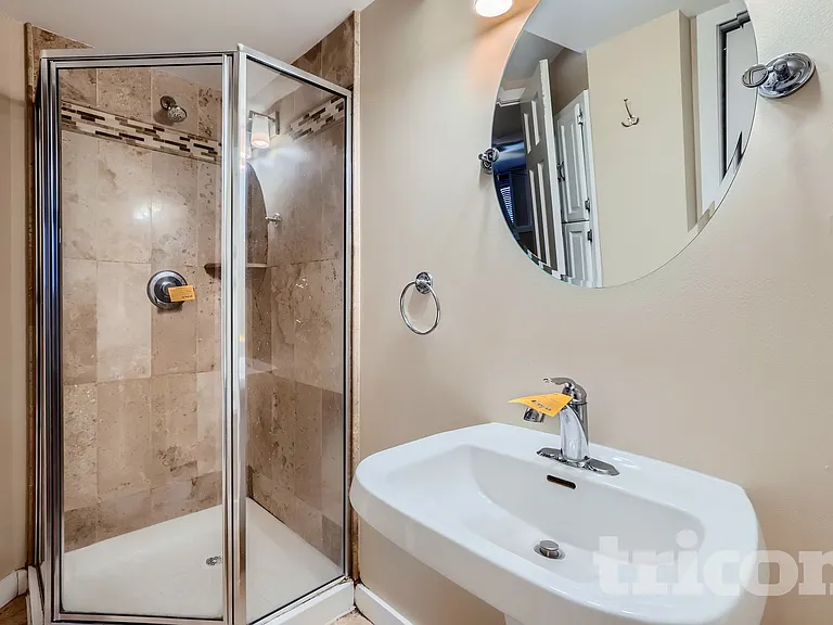 5 Oak Shore Dr — Photo 11